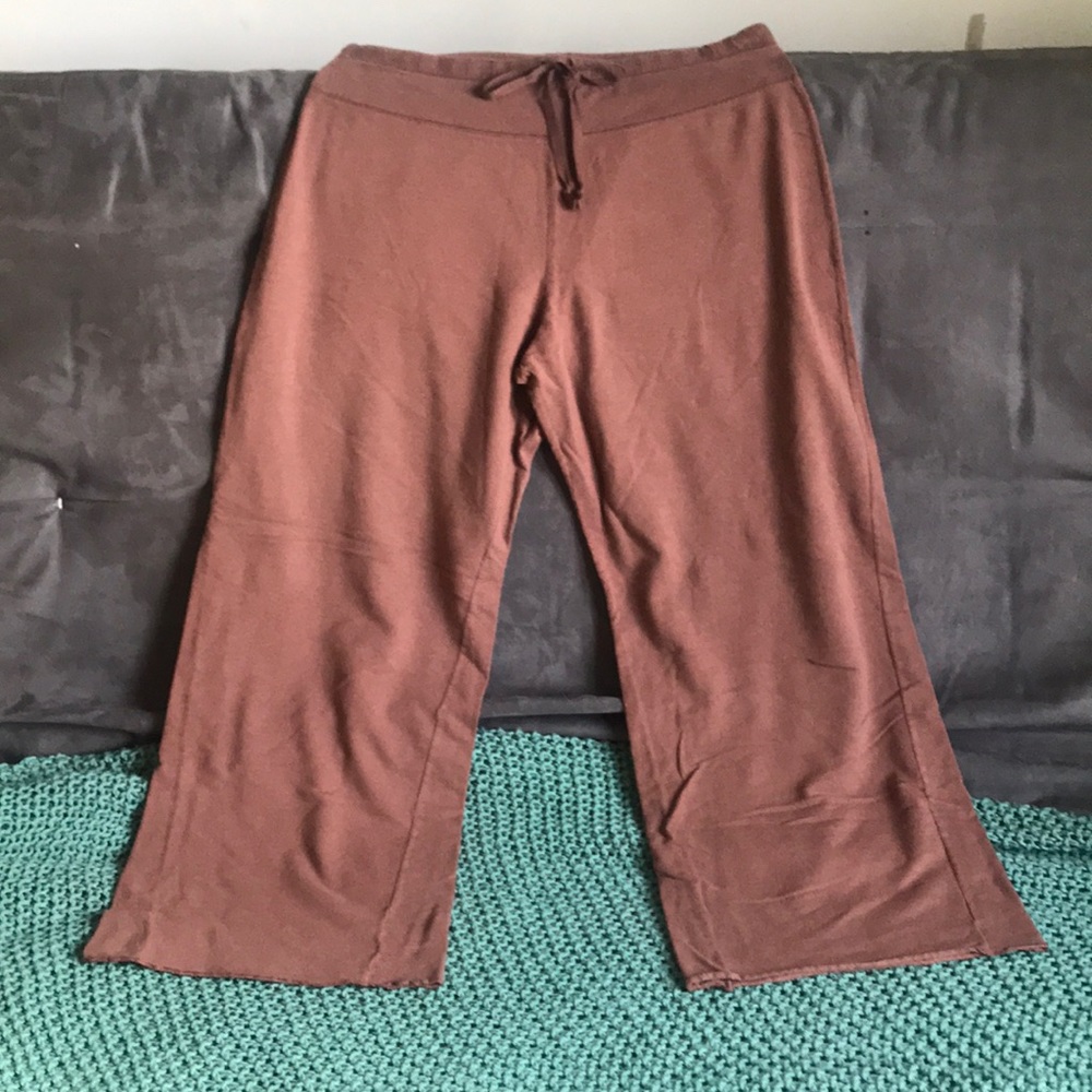 Body by Victoria lounge pants